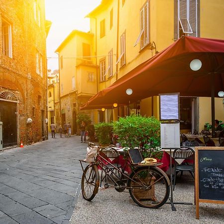 Appartamento Centro Storico Riva 2 - Happy Rentals Bagian luar foto
