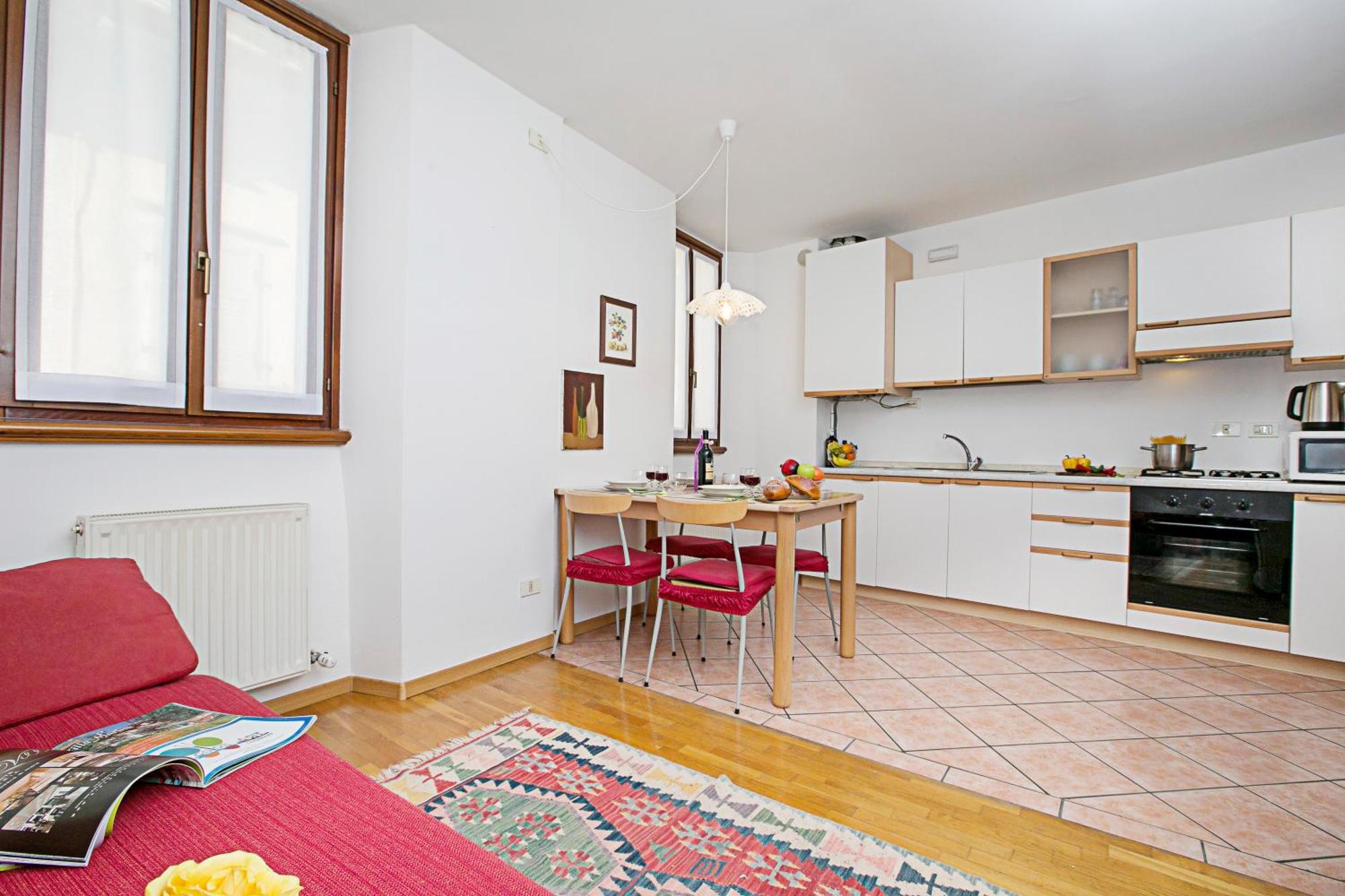 Appartamento Centro Storico Riva 2 - Happy Rentals Bagian luar foto